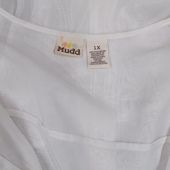 Mudd Womens Sheer Cream Long Sleeve Tie Neck Blouse Size 1X High Low Top - Picture 7 of 9